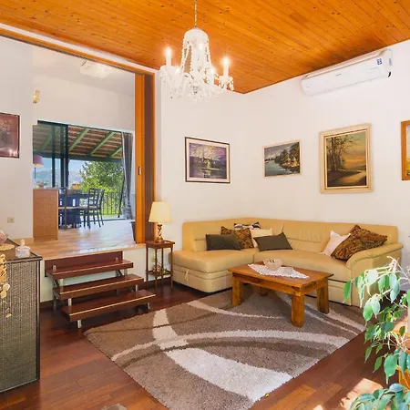 Stunning In With Wifi * بوستيرا