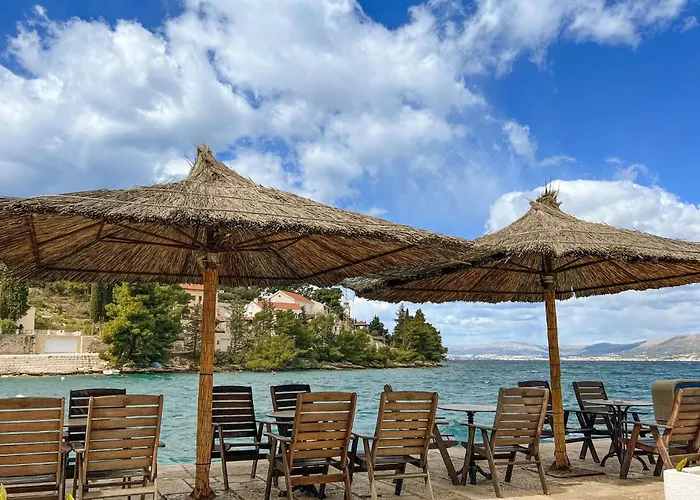 Stunning In With Wifi Postira